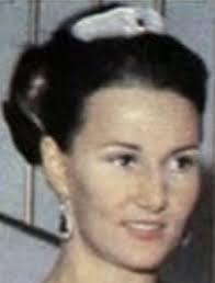 Tiara Mania: Crown Princess Märtha of Norway's Emerald & Pearl Bracelet  Tiara