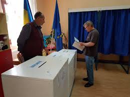 Prezenţa la vot, la ora 19.00, a fost de 42,87% pentru europarlamentare şi de 35,86% la referendumul pentru justiţie. Satu Mare Voteaza Alegeri Europarlamentare 2019 Prezenta La Vot