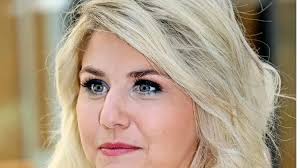 FIESES FIGUR-M OBBING