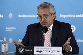 It occupies a continental surface area of 1,078,000 square miles (2,791,810 square kilometers) and is located between the andes mountains in the west and the south atlantic ocean in the east and south. Argentina Closes Schools Imposes Curfew In Buenos Aires As Covid 19 Cases Spike Reuters