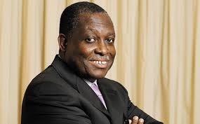 Cadeiras esgotadas na sede da adrac do rego na apresentação do livro sobre a vida do padre manuel marques dias. Manuel Vicente O Delfim Que Foi Criado Pela Irma De Eduardo Dos Santos Angola Jornal De Negocios