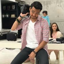Fortunately, they both won themselves a trip for two in a selfie contest. Mencintaimu Mr Photographer Episode 1 Mencintaimu Mr Photographer Episod 7 Tonton Online Kepala Bergetar Hd Kepala Bergetar 2021 Mencintaimu Mr Photographer Episod 14 Ngarr Tert