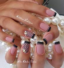 Porém, nos últimos tempos, ela vem ganhando versões cada vez mais criativas, modernas e diferentes, e tem ficado ainda mais popular entre as fãs de confira abaixo 12 inspirações diferentes da nail art e escolha a sua favorita! 19 Ideias De Unhas Francesinhas Que Fazem Mais Sucesso