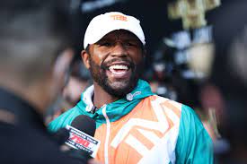 Floyd mayweather is unlikely to pocket $100m from his recent fight, expert says. Mayweather Vs Paul Odds Draftkings Sportsbook Lines For Winner Total Rounds How They Ll Win Draftkings Nation