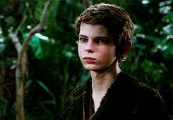 Tumblr Mwmfcoy9lc1t0vucfo4 R1 250 Gif 245 171 Peter Pan Ouat Robbie Kay Peter Pan Once Upon A Time Peter Pan