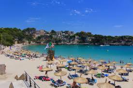 On Mallorca S East Coast Five Minutes From The Sea The Park Hyatt Mallorca Is A One Of A Kind Hotel Designed Like A Traditional Vill Park Hyatt Park Mallorca