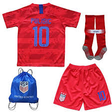 Carli anne lloyd was born on july 16, 1982, in delran, new jersey, to parents steve and pam. Usa Soccer Team Christian Pulisic Carli Lloyd Alex Morgan Import It All