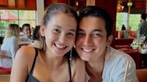 7 Gaya Pacaran Sandrinna Michelle dan Junior Roberts, Dikecam Child Grooming