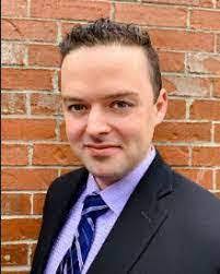 Carolyn Winnett's Instagram, Twitter & Facebook