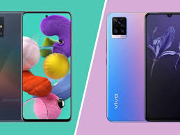 Daftar paket internet unlimited semua operator (telkomsel, indosat, xl, axis, tri, smartfren) terbaru 2021 paling lengkap. Samsung Galaxy A51 Vs Vivo V20 Lebih Mahal Memang Lebih Baik Gadgetren