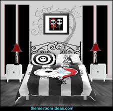 Maybe you would like to learn more about one of these? Theme Bedrooms On Twitter Nightmare Before Christmas Bedroom Decorating Theme Tim Burtons Ghoulish Creation Https T Co Xuq3f5s1dw Nightmarebeforechristmas Horror Movie Art Prints Horrorfans Halloweenstyle Bedding Halloween Sally