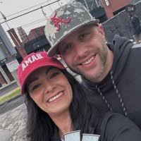 Jon Young Sr (@JYoung856Ball)