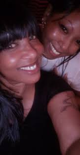 Living single: lack of sitcom TV?