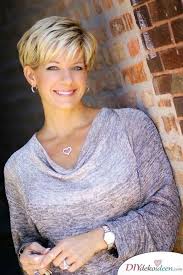 Short Hairstyles For Women Over 50 Elegant Chic And Modern Frisurenkurzeha In 2020 Short Sassy Haircuts Short Hair Styles Thick Hair Styles