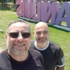 Difference between Etsy Sell and Seller apps