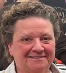 Lori Rude's Instagram, Twitter & Facebook