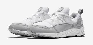 Click show more for more information about this video. Nike Air Huarache Light White Grey Sole Collector