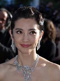 She rose to fame with her role in seventeen years (1999). Li Bingbing Resident Evil Wiki Fandom