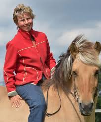 Reitlehrerin Daniela Bolze und ihre Ponyschule