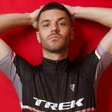 Escuchar música de juan ingaramo y toda sus canciones música pop, discografía de pop, lo mejor de la música de pop de mp3 hd alta calidad en 320kb, tienes la opción de poder escucharlo desde tu celular o tablet en una muy buena calidad y disfrutar de juan ingaramo y toda su discografia la. Biografia De Juan Ingaramo Edad Estatura Pack Novia Hija Familia Laletrade Biografias Musica Y Letras