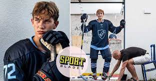 Eklund tested positive for covid, preventing him from joining the 2020 wjc.2. William Eklund Om Djurgarden Och Att Ga I Pappa Fimpens Fotspar Aftonbladet