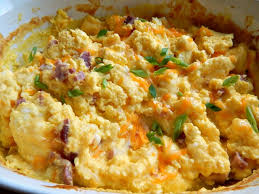 The bowl will warm so that it will help keep the eggs a good temp, even once you put it on the table or buffet. Scrambled Eggs Scrambled Eggs Recipe Scrambled Eggs In Oven Youtube