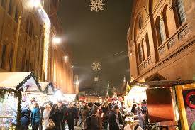 Weihnachten ist neben ostern hierzulande eines der wichtigsten feste. Wann Ist Weihnachten Wann Beginnt Die Weihnachtszeit Welt Zeit Uhren Info