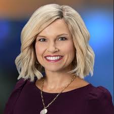 Julie Dolan's Instagram, Twitter & Facebook