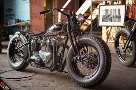 タイヤ選びから いつもの脱線 他人様のバイク編 クルーザー バイク エストレア
