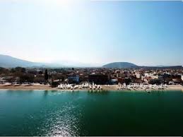 Χτισμένη στα παράλια του αμβρακικού κόλπου, με το βενετσιάνικο κάστρο της να στέκει πάνω στο λόφο η βόνιτσα είναι σήμερα μια κωμόπολη 4500 περίπου χιλιάδων κατοίκων. Bonitsa Me Plhrh Epityxia To Istioploiko Trihmero Apo Ton Nayta8lhtiko Omilo Bonitsas Fwto Newsnowgr Com