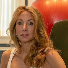 Jane Considine's Instagram, Twitter & Facebook