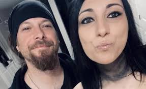 Raven-Symoné Once Dumped Her Now-Wife Because She Wasn't “Ready To Be With  A White Person”  https://www.buzzfeed.com/leylamohammed/raven-symone-once-dumped-wife-miranda-maday-over-race?ref=bffbsoml&utm_source=dynamic&utm_campaign=bffbsoml