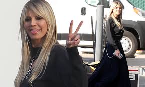 Germany's next topmodel is a german reality television show, based on a concept that was introduced by tyra banks with america's next top model. Heidi Klum Looks Stylish As She Heads To Germany S Next Top Model Filming Daily Mail Online