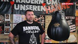 Es ging in dem kampf um den vakanten wba international titel. Ex Profi Alexander Petkovic Zu Gast In Der Ritze Uber Seinen Jungsten Box Schutzling John Bielenberg Youtube