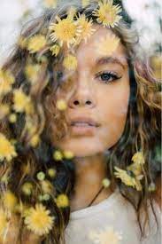21 Portraits Of Most Beautiful Women With Flowers Photography Women Pictures With Flowers Flower Photoshoot
