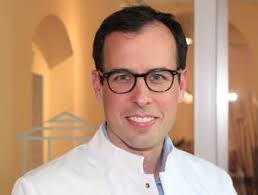 Prof. Dr. Christoph Thomas