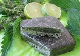 Recette Shampooing Solide Green Garden Pour Cheveux Gras Aroma Zone Cheveux Gras Shampoing Solide Cheveux Gras Shampoing Barre