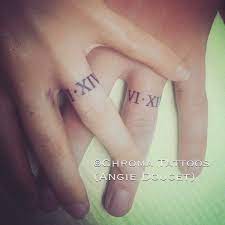Keyifsiz Detaylarin Hukmuyle On Instagram Ring Ringtattoo Couple Tattoo Wedding Rings Wedding Band Tattoo Ring Tattoos