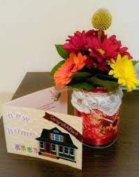 Fie că sărbătoarea crăciunului să îţi umple sufletul de crăciun fericit! mesaje de craciun in versuri. Felicitare Casa Noua Borcan Ornat Gifts Wrap Ome