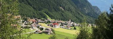 Im südosten bildet die gemeinde zugleich die grenze nach südtirol. Urlaub In Vals Bei Muhlbach Ein Besonderes Stuck Sudtirol
