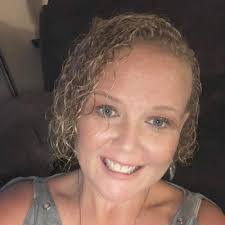 Becca Layton's Instagram, Twitter & Facebook