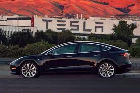 As the cheapest tesla available, the model 3 has a lot to offer, including strong range and sleek styling. Tesla Model 3 India Launch Price Specifications News