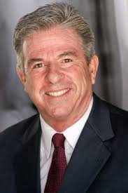 Jeff Compton's Instagram, Twitter & Facebook