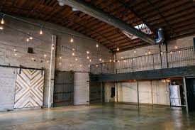 Luce Loft Weddings San Diego Wedding Venue San Diego Ca 92101 In 2020 Industrial Chic Wedding Decor Industrial Chic Industrial Restaurant
