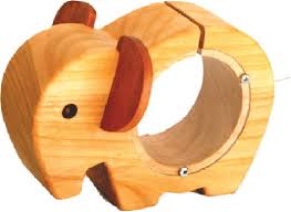 Save A Pretty Penny With Eco Friendly Piggy Banks Wood Craft Patterns Wood Toys Wooden Piggy Bank