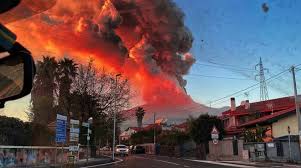 Aeroporto catania operativo 02 giugno 2021 | 13.45. Eruzione Choc Dell Etna Chiuso Aeroporto Di Catania Positanonews