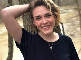 Anna Irons's Instagram, Twitter & Facebook