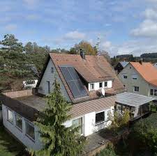Man sollte eine genaue kalkulation im hinblick auf die anfallenden kosten durchführen, wenn man in leutkirch im allgäu ein haus kaufen will. Haus Zum Verkauf 88299 Leutkirch Mapio Net