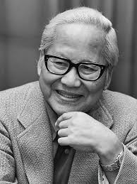 Happy 74 birthday to Liverpool born actor David Yip David Nicholas Yip[  (Chinese: 葉西園; pinyin: Yè Xīyuán; born 4 June 1951) is a British actor and  playwright. He gained prominence through his