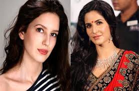 Katrina Kaif To Help Her Sister Isabel In Bollywood Life Style Business Recorder She looked stunning in a peach gown posing with the bride and other bridesmaid.